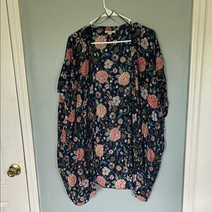 Floral Patterned Long Sleeve Top